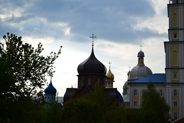 Свято-Вознесенський монастир у Банченах