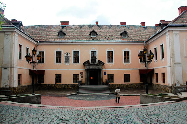 Палац в Мукачевому