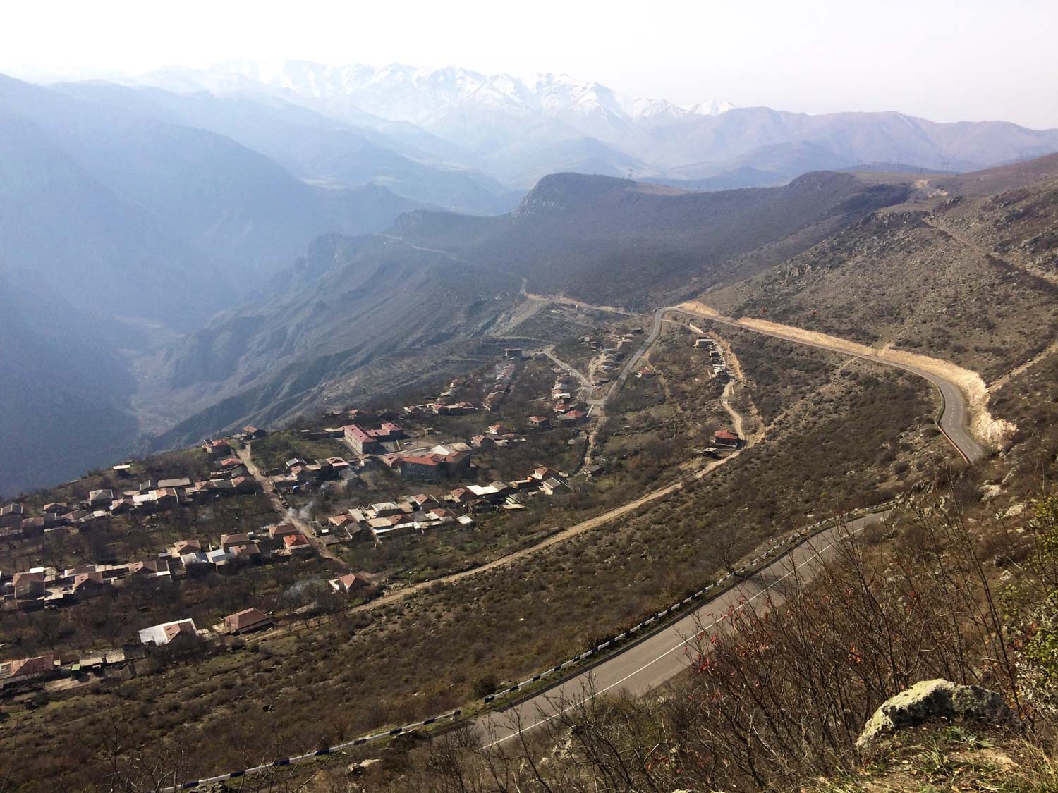 Татев. Вірменія. Вид з канатної дороги.